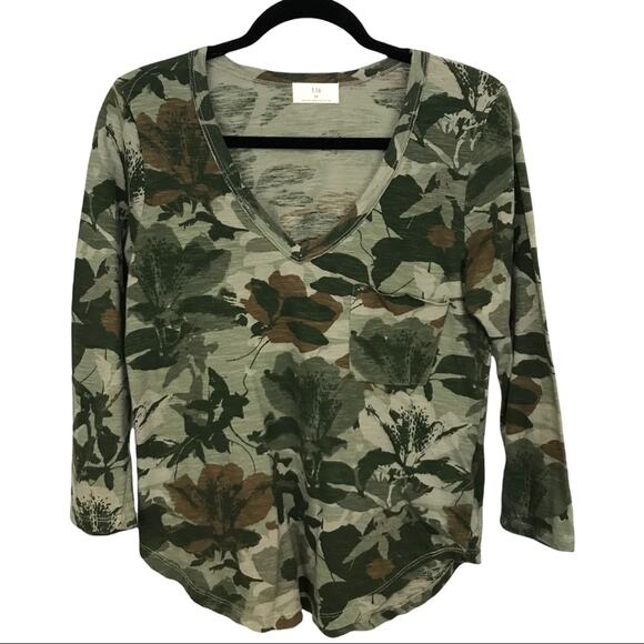 Anthro T.la Soft Cotton Floral Camo Top Vneck Sz XS - Picture 8 of 11